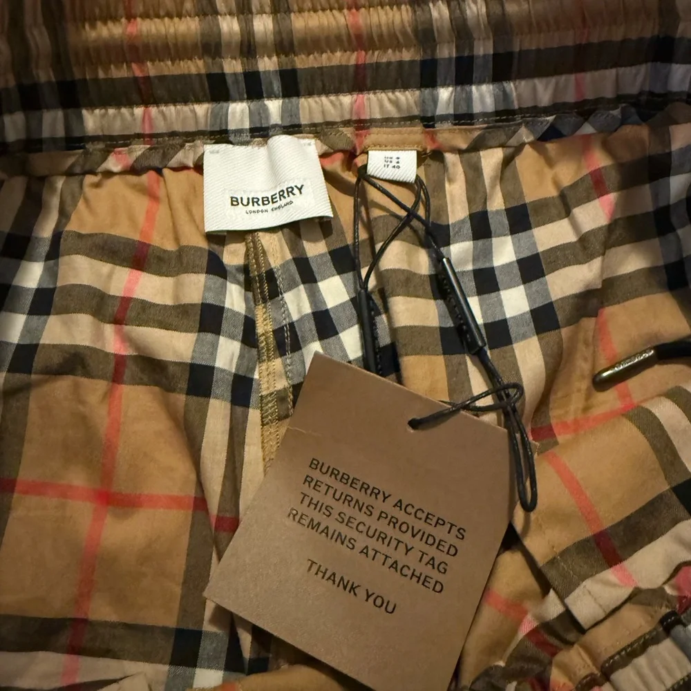 Burberry Beige and Black Plaid Trousers - Picture 3 of 7
